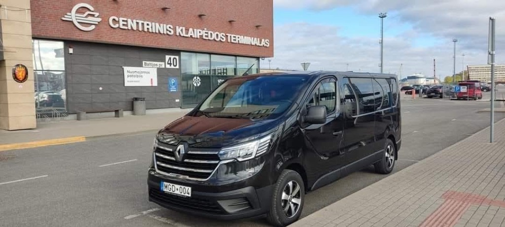 Keleiviniai pamainų ir grupių mikroautobusai