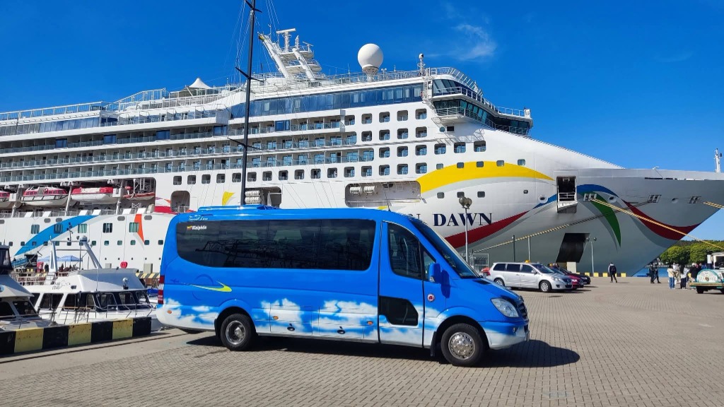 Autobusas ekskursijoms ir grupėms